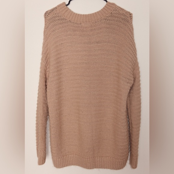 Oversized H&M Sweater - Picture 2 of 4